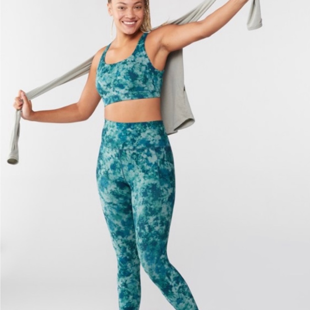 Tie dye salutations leggings 7/8